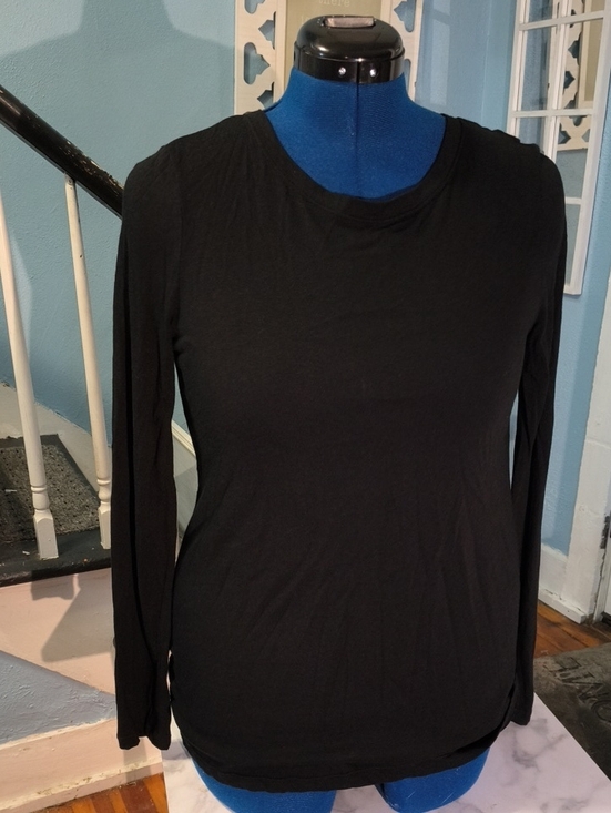 Athleta Tops - Athleta Black Long-Sleeve Women’s Crewneck Top